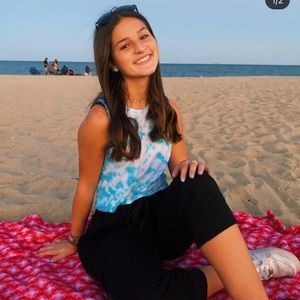 Meet your Posher, Elyse